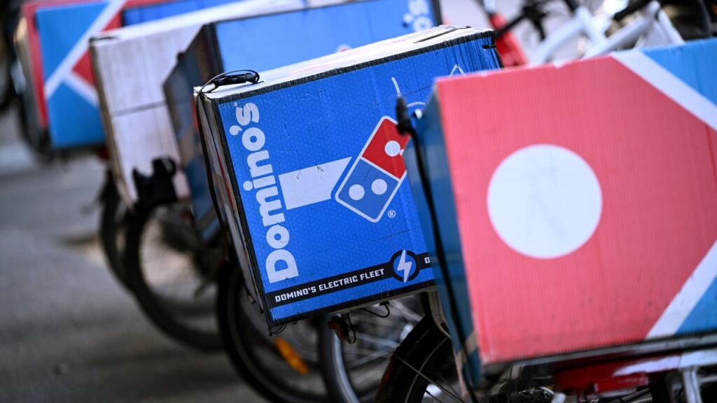 Domino’s has been found to have misled Australian franchisees over what they should pay workers.
