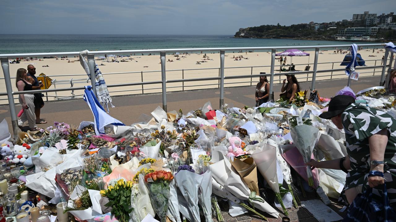 Bondi floral tributes