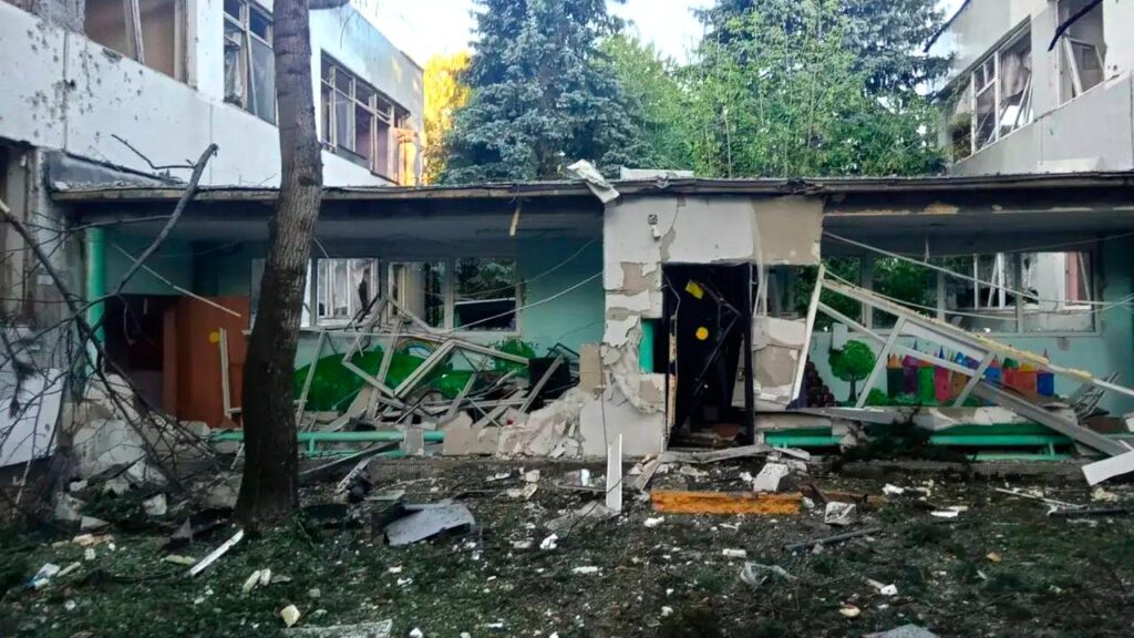 Drone debris hit a kindergarten building during an overnight Ukrainian attack on Elektrostal.
