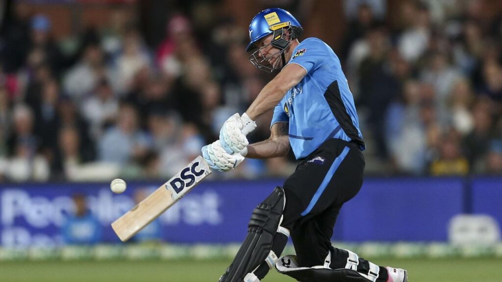 White-ball specialist Chris Lynn has catapulted the Steelbacks into the UK’s T20 Blast quarters.
