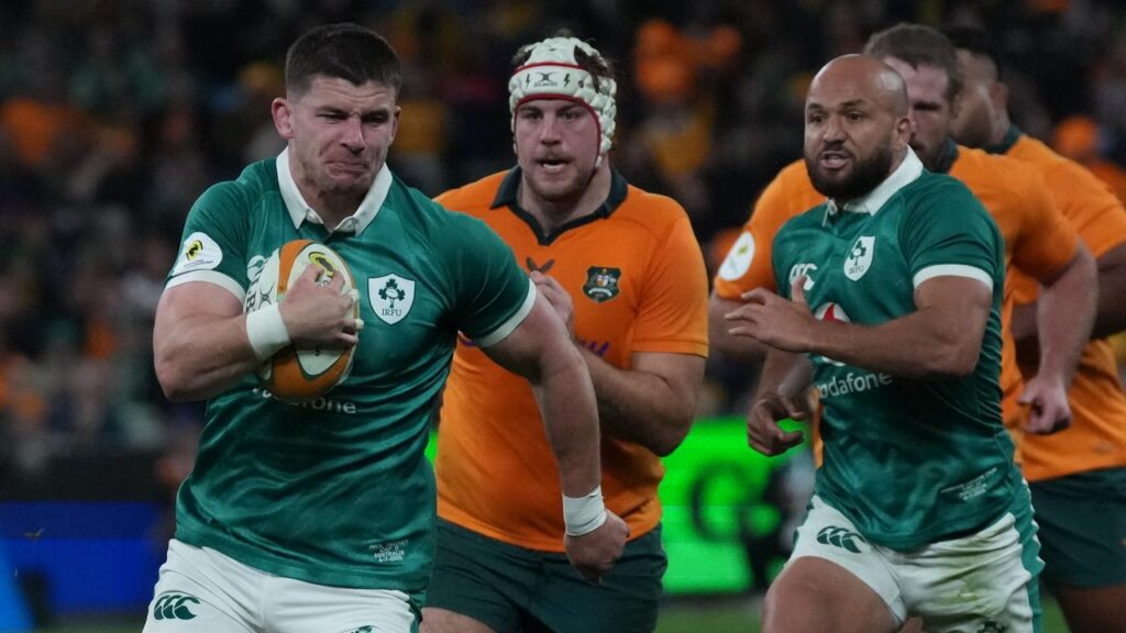 Ireland have stormed home to pip the Wallabies in their opening Nations Championship clash.
