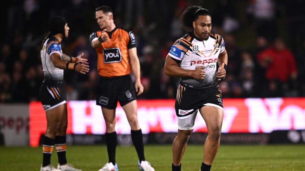 Jarome Luai wasn’t happy with referee Wyatt Raymond after Bunty Afoa was sent to the sin bin. 
