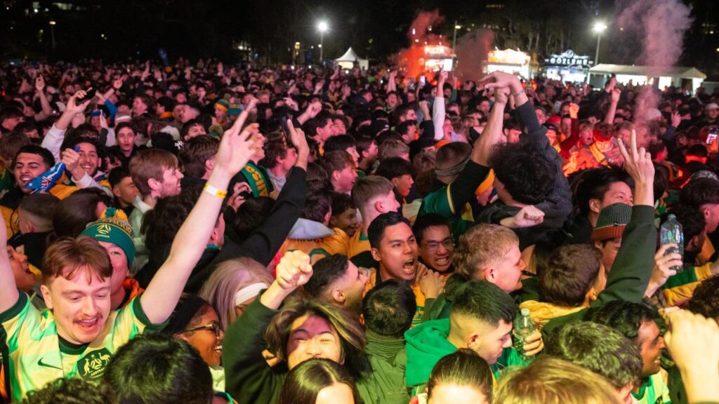 Fans around Australia have braved a chilly winter’s morning to watch the Socceroos take on Egypt.
