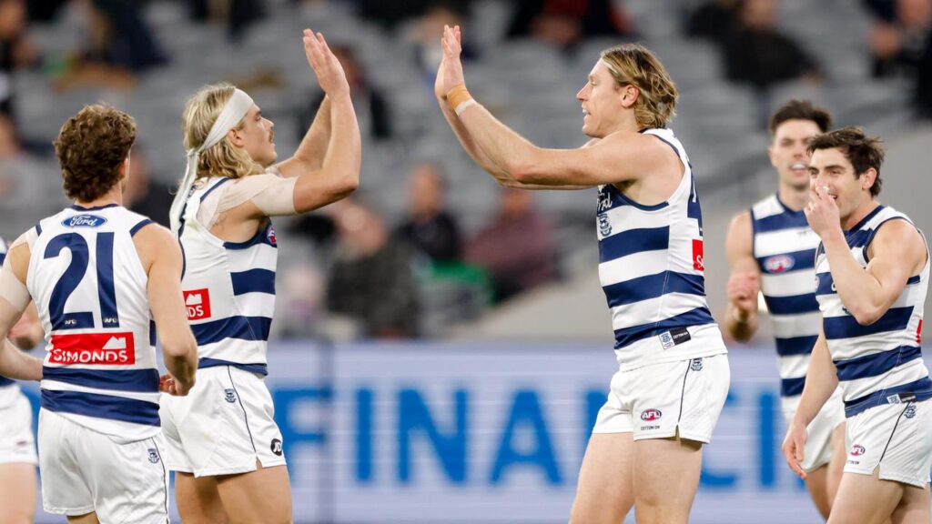Bailey Smith had 28 disposals as Geelong snapped Collingwood’s six-game winning streak.
