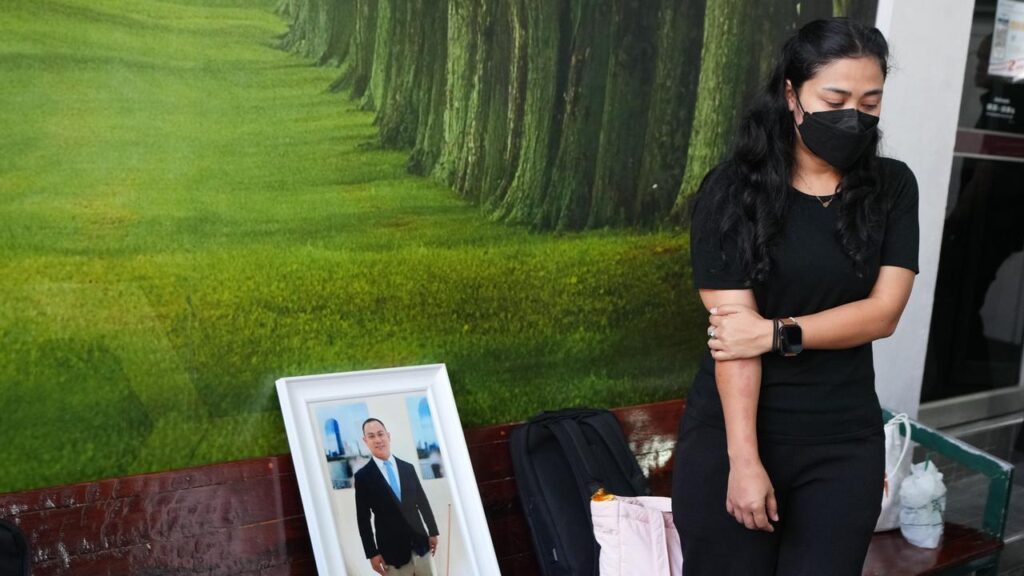 Keyboard player Preutthipong Pudmon has been remembered by his family members.
