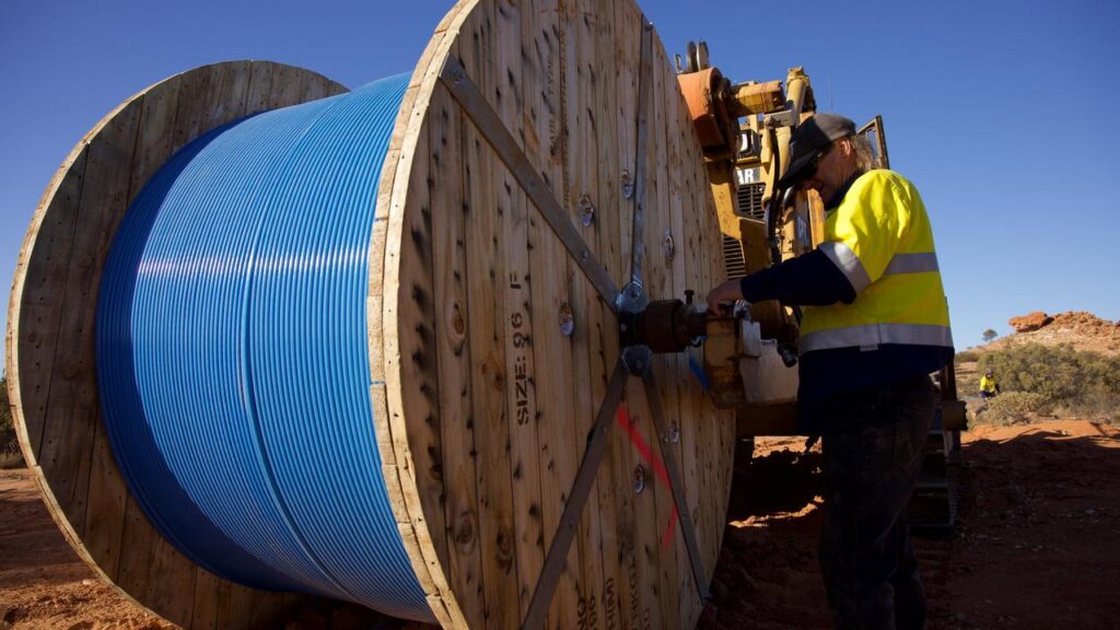 Vocus plans to build a long-haul fibre link between Sydney and Melbourne to meet growing AI demand.
