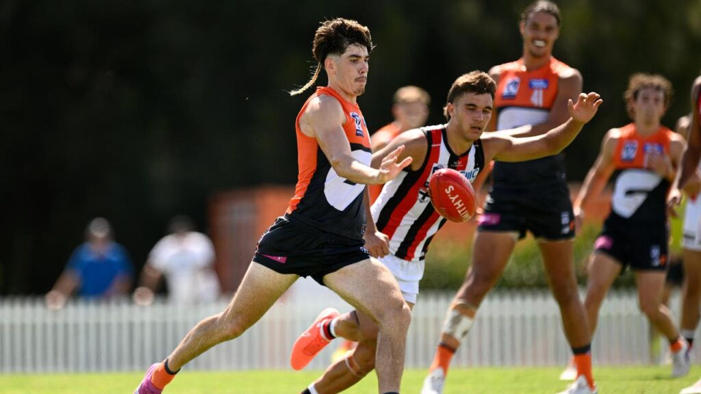Riley Hamilton will make his AFL debut for GWS when the Giants take on the ladder-leading Dockers. 
