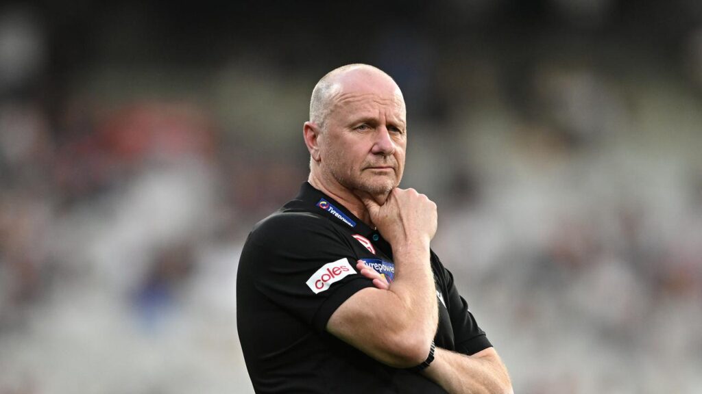 Former Port Adelaide head coach Ken Hinkley has emerged as a favourite for the Tasmania Devils job.
