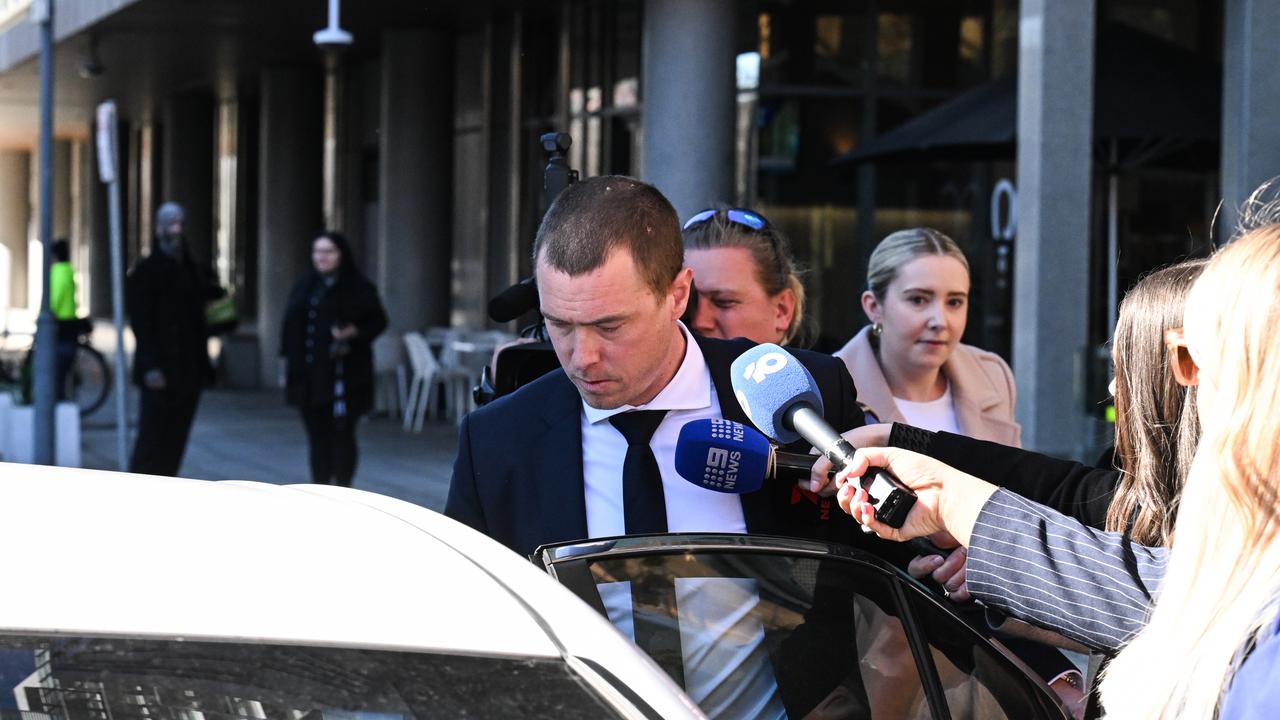 Rohan Dennis enters waiting car