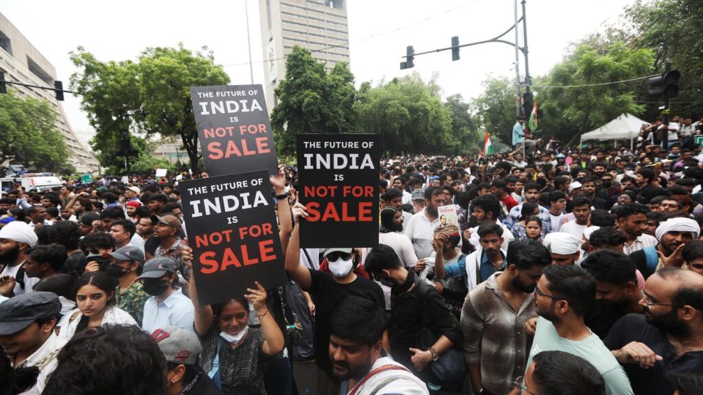 Thousands of young supporters gathered for a march on the opening day of India’s parliament.
