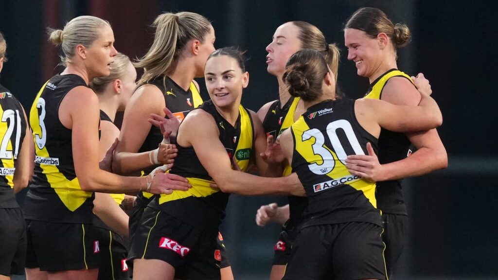 A brilliant display from Monique Conti helped Richmond to a first-up win over Collingwood.
