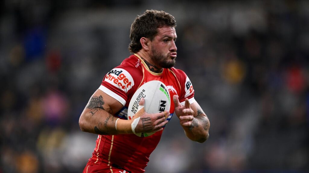 Dolphins star Ray Stone will retire from the NRL at the end of the season.

