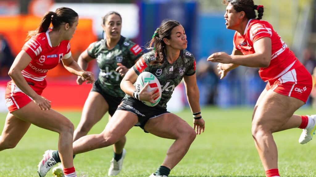 The Dragons put the squeeze on the Warriors to score a drought-breaking win in Auckland. 
