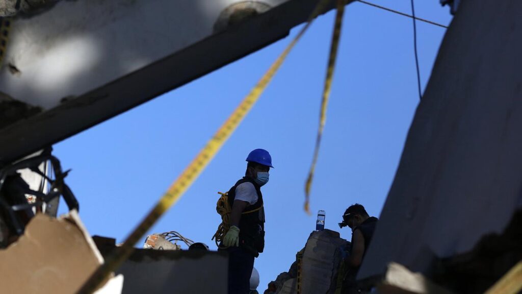 Rescuers in Colombia say they have about 24 more hours in which to find earthquake survivors.
