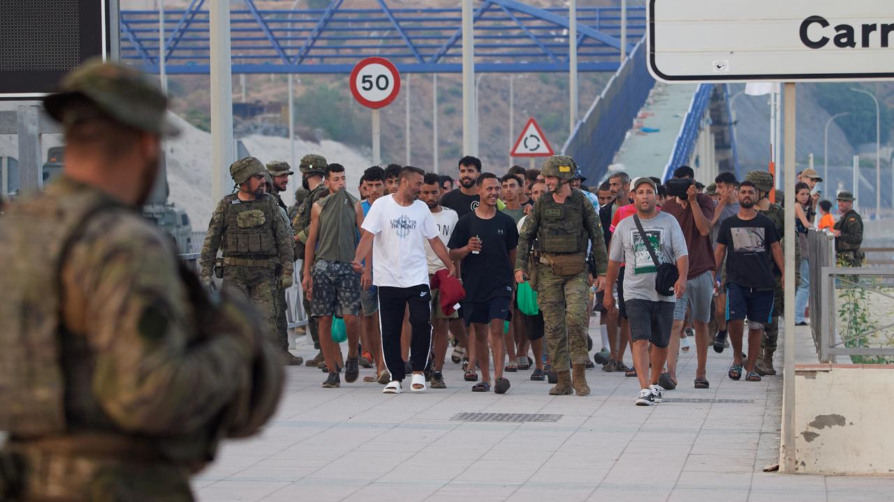 Migrants who crossed into Spain return to Morocco