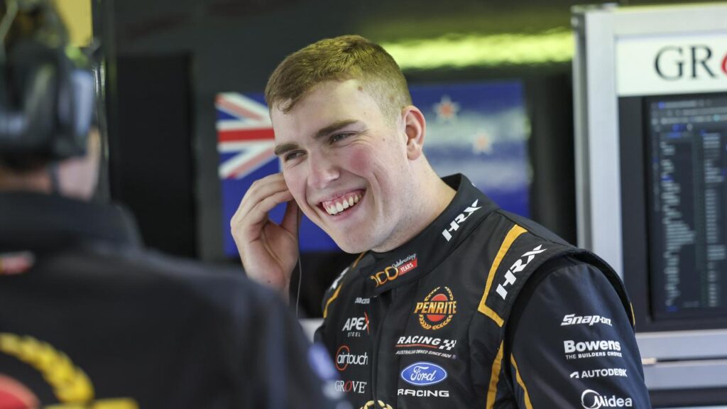 Matt Payne is in pole position at Queensland Raceway to earn Supercars Sprint Cup glory.
