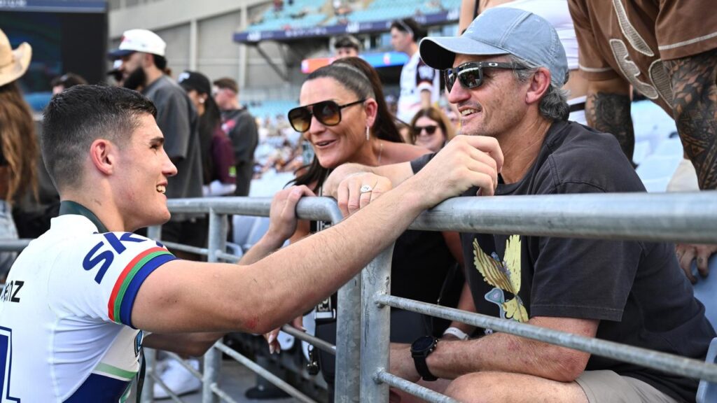 Jett Cleary (l) looks set to join proud dad and Panthers coach Ivan (r) at Penrith next season.
