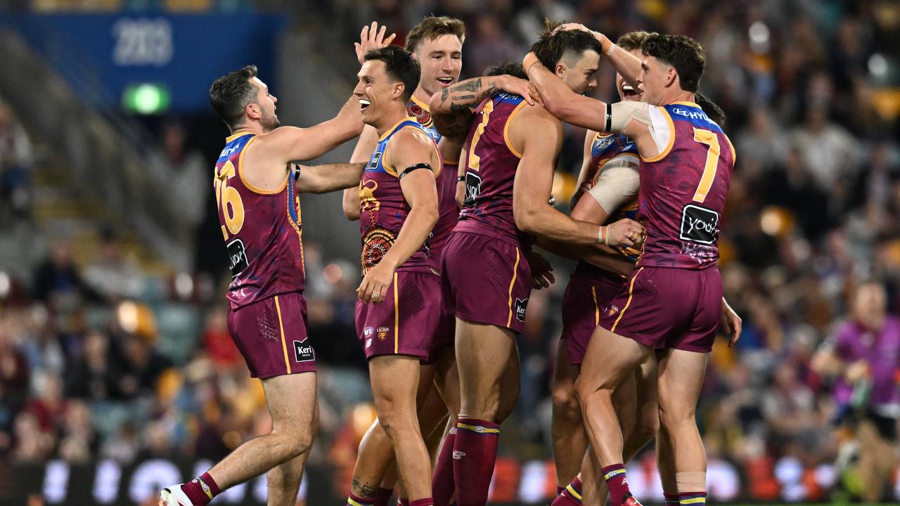 Popular ruckman Sam Draper will play his 100th AFL game.