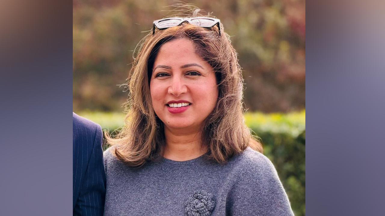 Sumi Adhikari