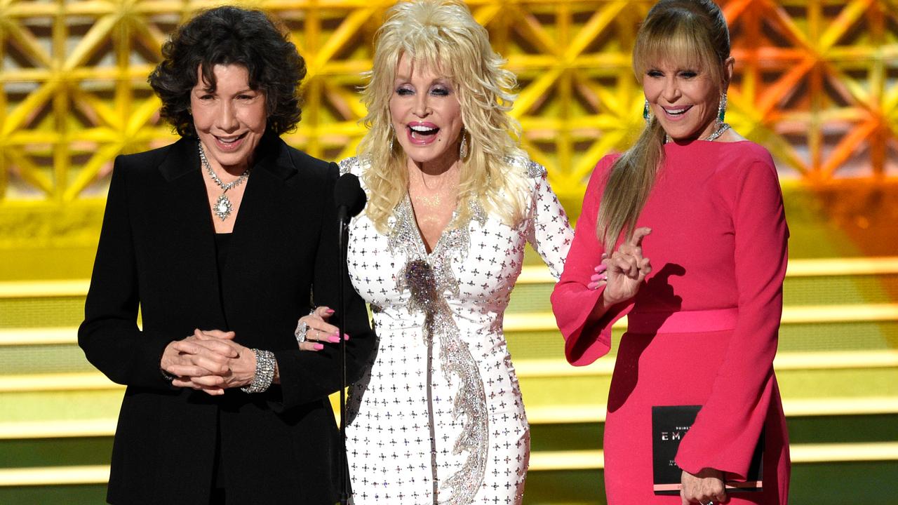 Lily Tomlin, Dolly Parton and Jane Fonda at the 2017 Emmy Awards