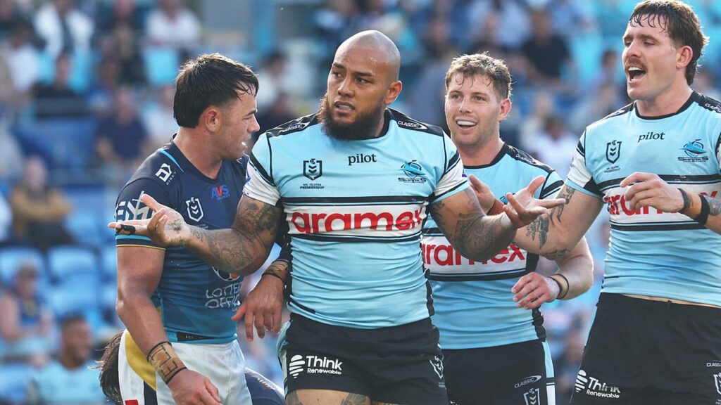 Cronulla have come from behind thanks to a number of spectacular tries to win on the Gold Coast.
