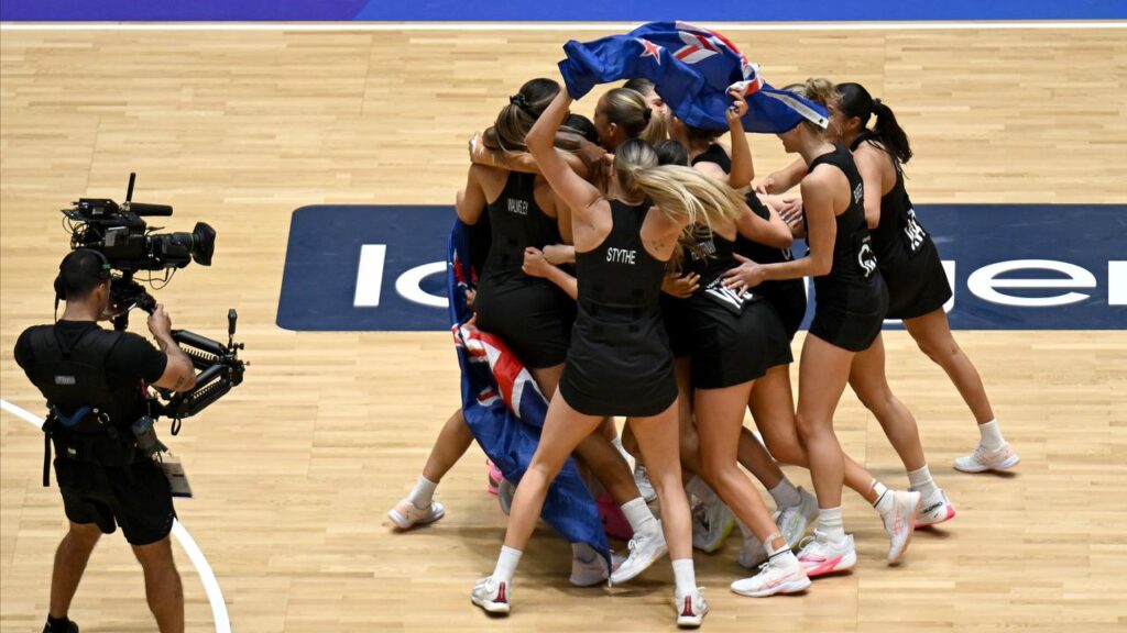 New Zealand have won their first netball gold medal since the 2010 Delhi Commonwealth Games.
