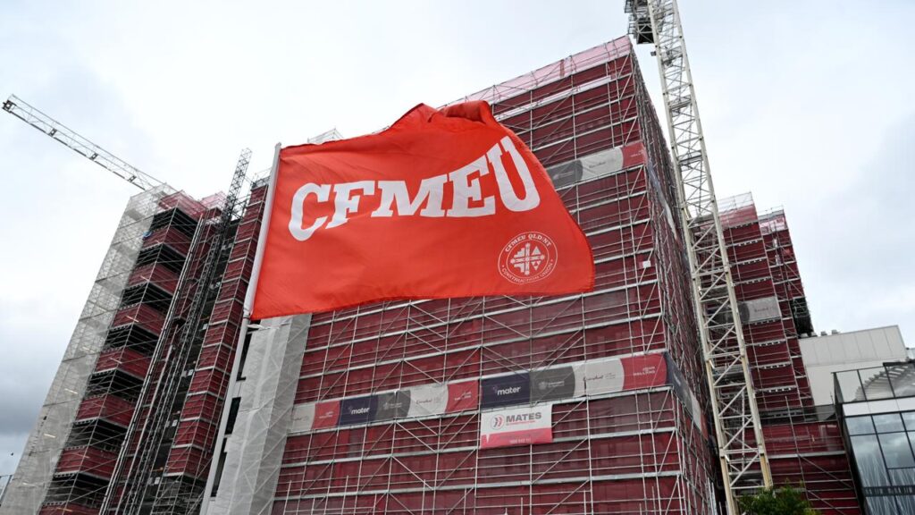A state probe has been told about a legal threat a union boss made to police.
