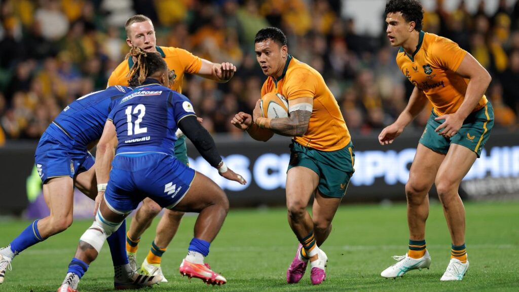Gun centre Len Ikitau (c) will return from injury for the Wallabies tour to Argentina. 

