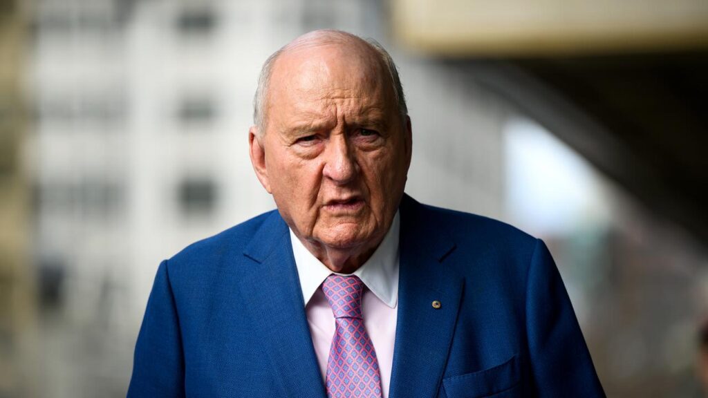 A former girlfriend of a man accusing Alan Jones of indecent assault has given evidence in court.
