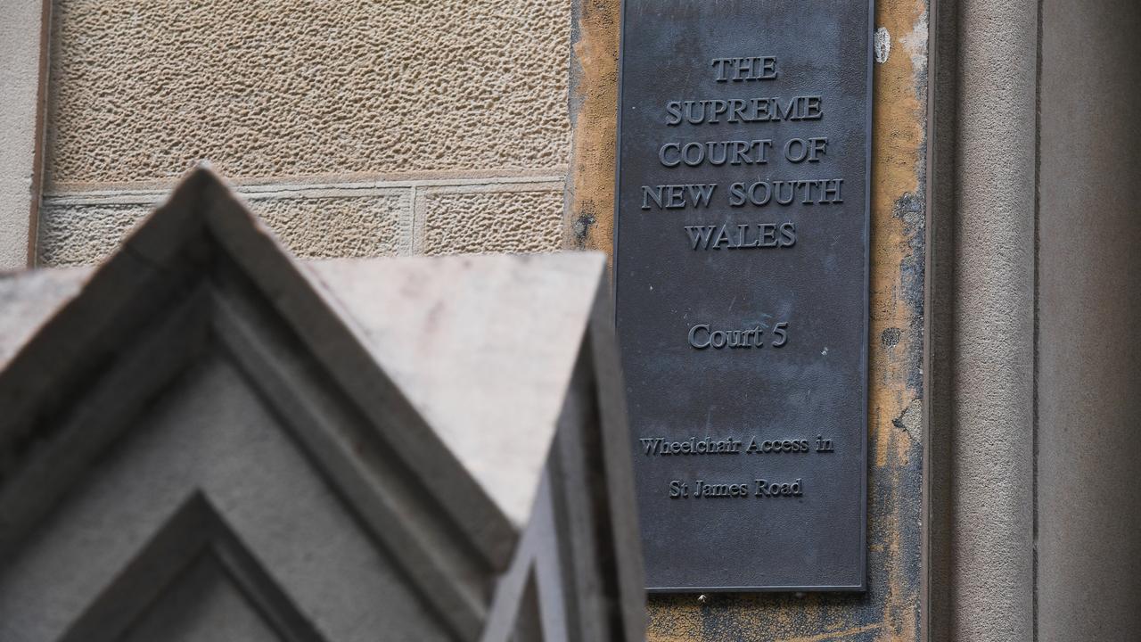 King St court