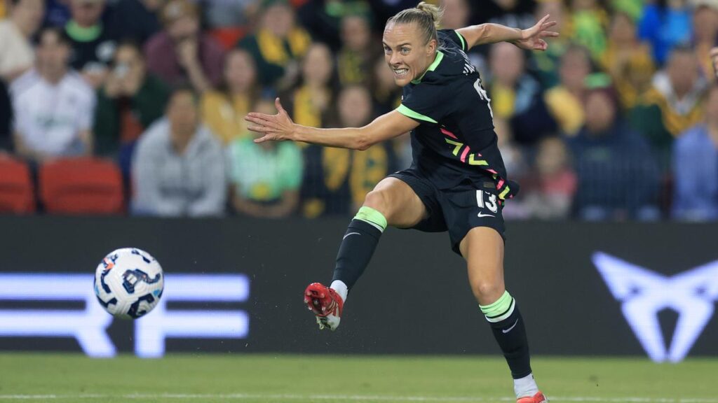 Tameka Yallop has agreed a move to the Wellington Phoenix and has an ALW title in mind. 
