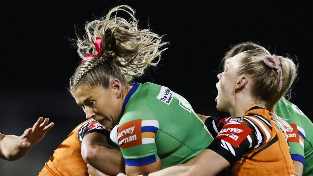 Sheridan Gallagher wants to beat the Sydney Roosters so Simaima Taufa can play in the grand final.
