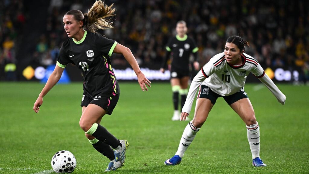 Matildas and Melbourne City midfielder Leticia McKenna has joined English club Nottingham Forest.
