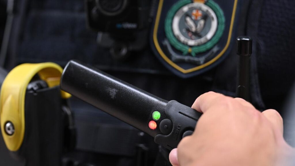 Victoria has vowed to give police more power to “wand” people to search for weapons.
