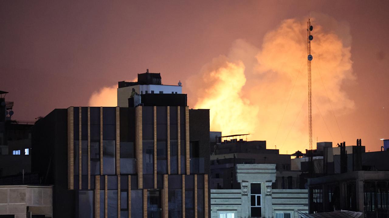 US-Israeli attacks continue in Iran