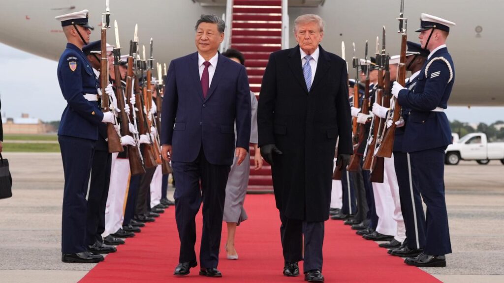 Donald Trump with Xi Jinping after the Chinese president arrived at Joint Base Andrews, Maryland.
