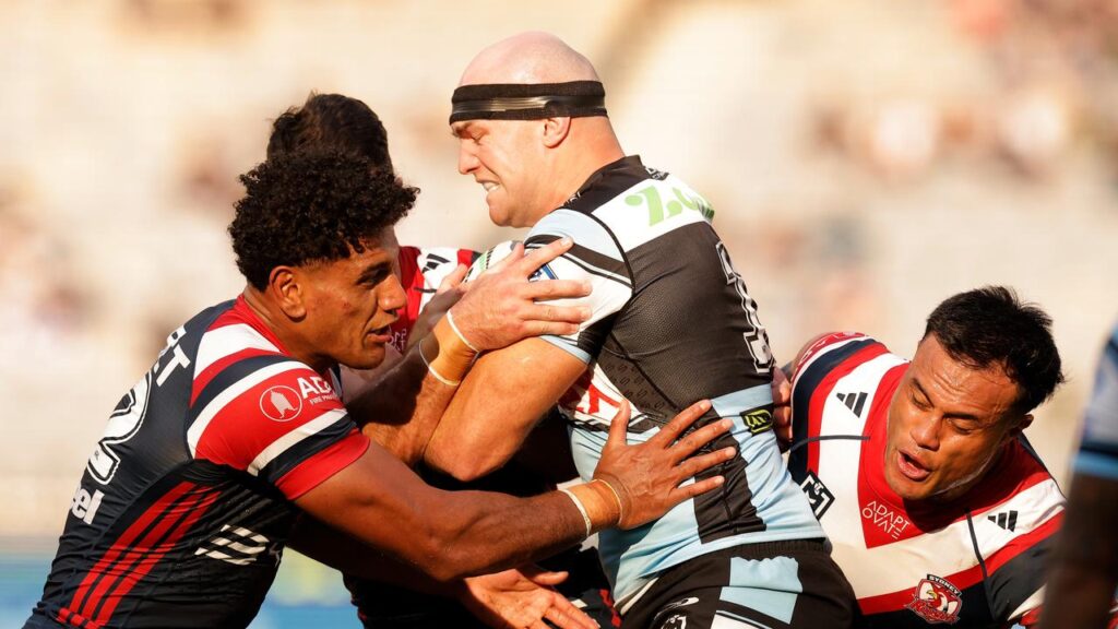 Cronulla fan favourite Tom Hazelton (c) will aim to stamp his mark on the NRL finals. 

