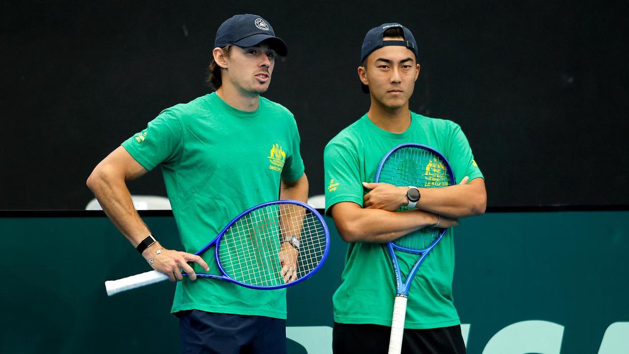 Alex de Minaur and Rinky Hijikata take a break.