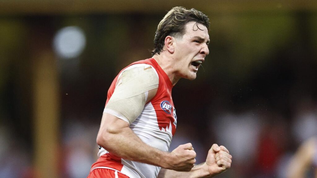 Sydney star Errol Gulden says he would love to step into the vacant on-field captaincy role.
