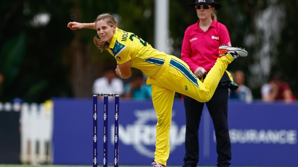 Australia have named Sophie Molineux in the squad for home games against Bangladesh and New Zealand.
