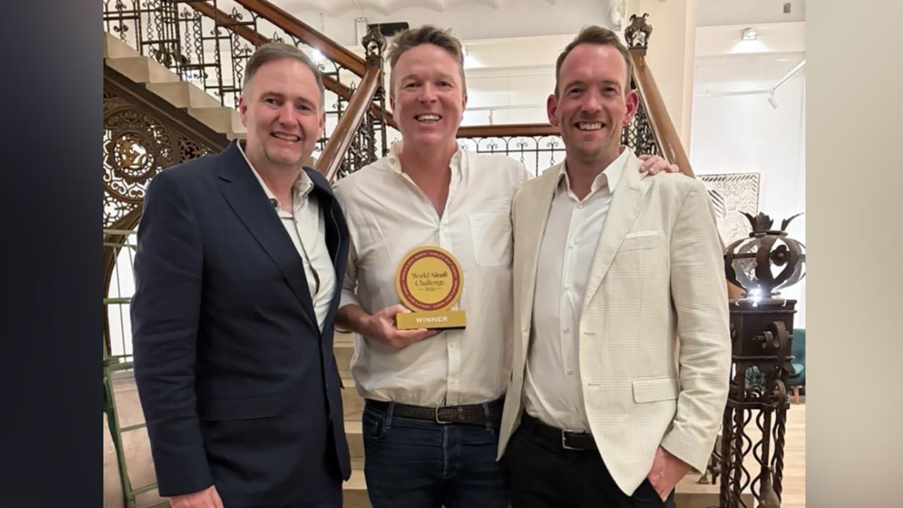 Jack's Creek managing director Patrick Warmoll (centre)