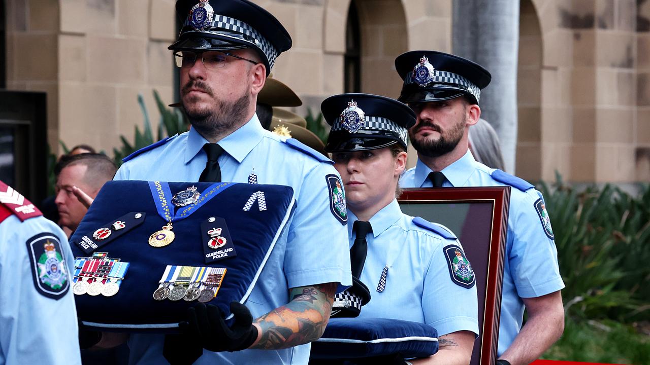 Officers carry Steve Gollschewski awards