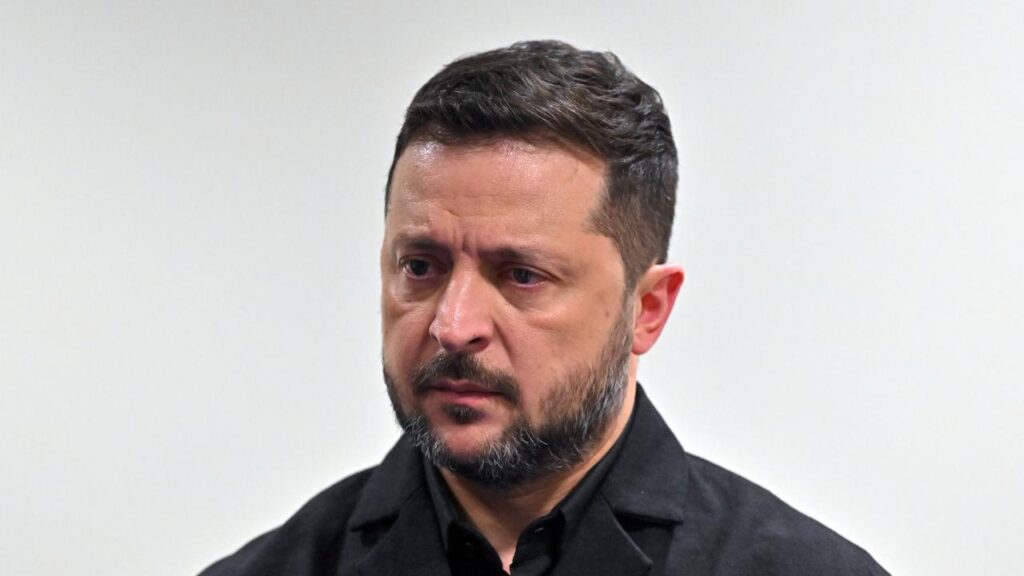 President Volodymyr Zelenskiy says about 8000 North Korean soldiers are on Russian territory.
