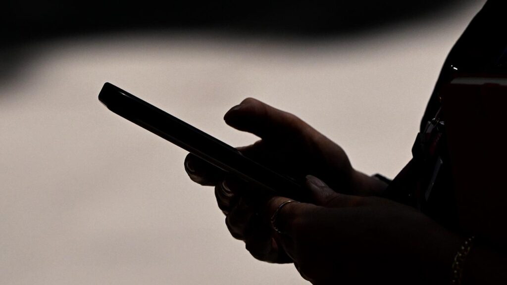 Messages to a phone handed into police triggered suspicion of criminal behaviour, a judge has heard.
