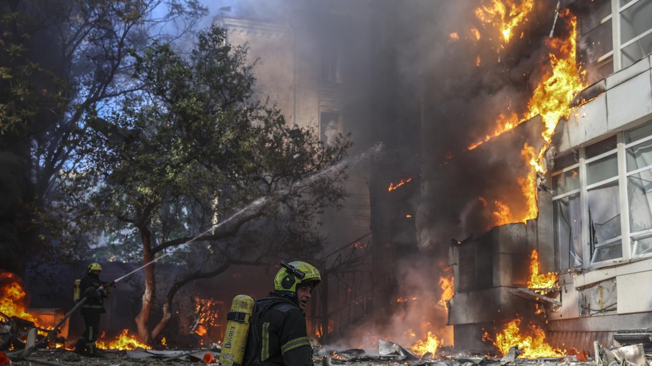 Russian strike hits medical center in Kyiv