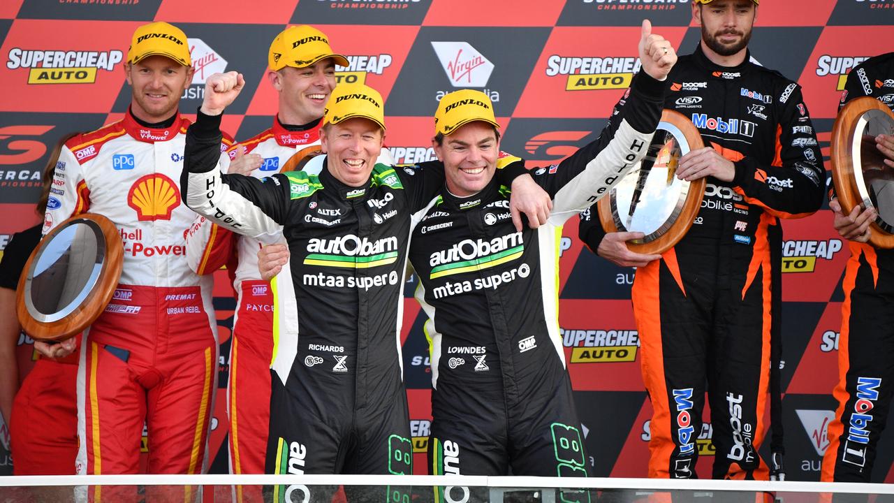 (L-R) Steven Richards and Craig Lowndes.