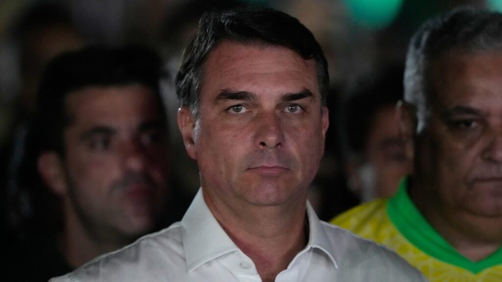Brazil’s Flavio Bolsonaro and his family will be granted US visas.
