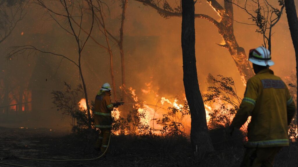 Major bushfires could cost $16.1 billion every three to four years, a report has found.
