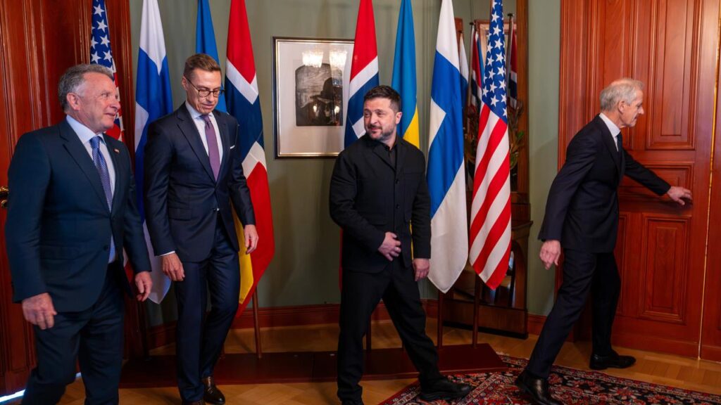 Norway’s prime minister and Finland’s president have welcomed President Volodymyr Zelenskiy to Oslo.
