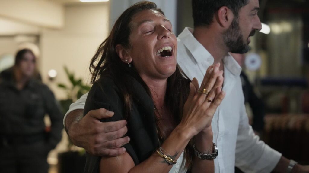 Relieved passengers returned to Israel after a cockpit attack forced a landing in Saudi Arabia.

